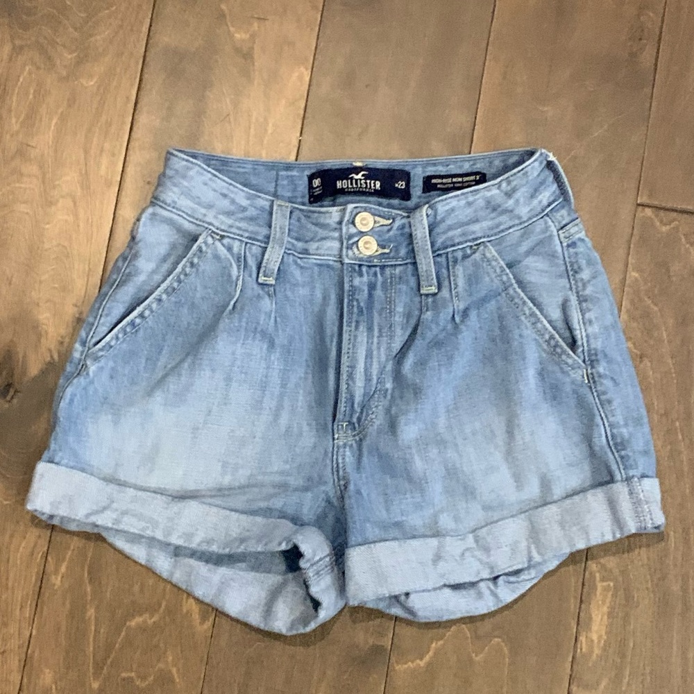 Hollister high rise mom shorts